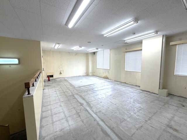 Commercial Maisonette for Rent in Niigata Distribution Center - Thumbnail 3