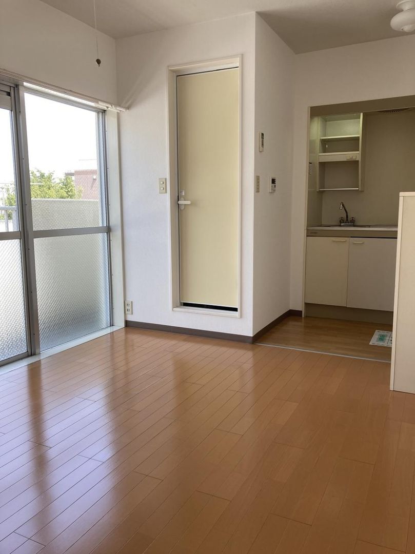 1R Apartment for Rent in Musashino, Tokyo - 14.19 sqm - Thumbnail 2