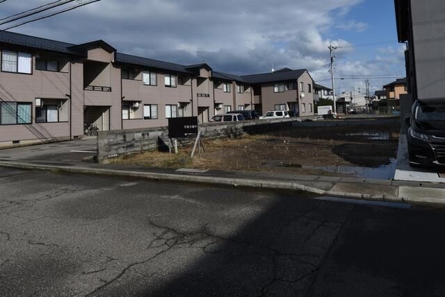Land for Sale in Kanazawa City 195 sqm - Thumbnail 3