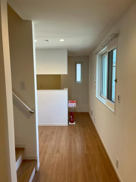New 2025 3-Story Terrace House for Rent in Edogawa, Tokyo - Thumbnail 3