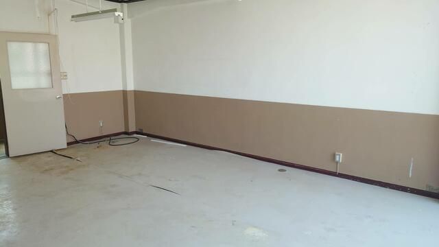 29.6 sqm Office Space for Rent Near Toyama Station - Thumbnail 3