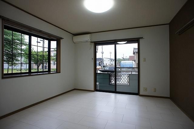 1K Apartment for Rent in Nagaoka, Niigata – 26.44 sqm - Thumbnail 3