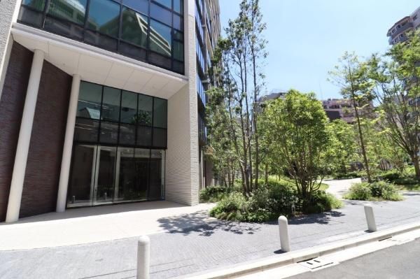 Grand Hills Ebisu 2LDK Apartment for Sale in Shibuya, Tokyo - Thumbnail 2