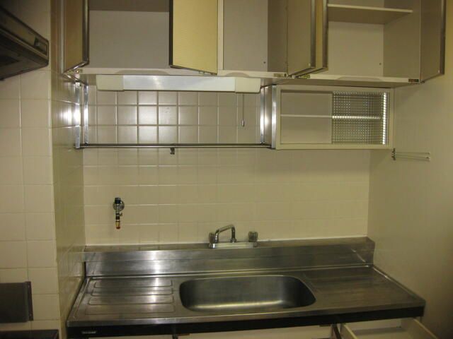 2LDK Apartment for Rent in Shinagawa, Tokyo - Lions Mansion - Thumbnail 4