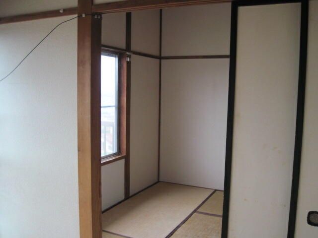 3DK Apartment for Rent in Quiet Amori, Nagano City - Thumbnail 4
