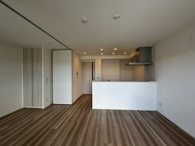 Modern 3LDK Apartment for Rent in Kita City, Tokyo - Thumbnail 3