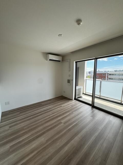 Modern 3LDK Apartment for Rent in Kita City, Tokyo - Thumbnail 2