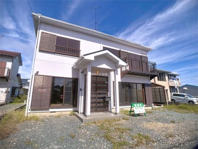 4LDK House for Sale in Iwata, Shizuoka | 150 sqm Land - Main Image