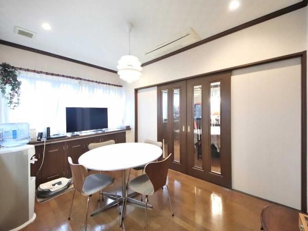 6LDK Detached House for Sale in Maihama, Urayasu, Chiba - Thumbnail 2