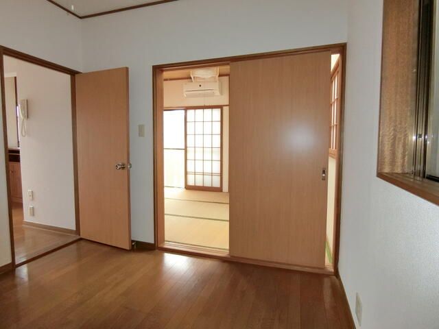 2K Apartment for Rent in Yokosuka, Kanagawa - Thumbnail 4