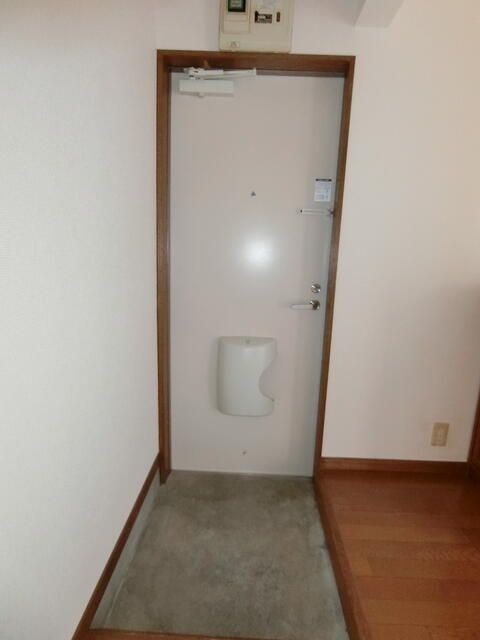 2K Apartment for Rent in Yokosuka, Kanagawa - Thumbnail 2
