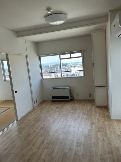 1LDK Apartment for Rent in Yonezawa, Yamagata - Kanatsu Building - Thumbnail 3