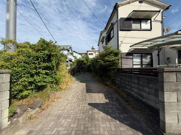Land for Sale in Odawara, Kanagawa - 421.75 sqm - Thumbnail 2