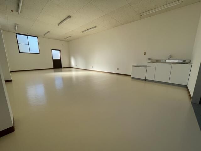 Office Space for Rent in Ashikaga, Tochigi - 45 sqm - Thumbnail 4