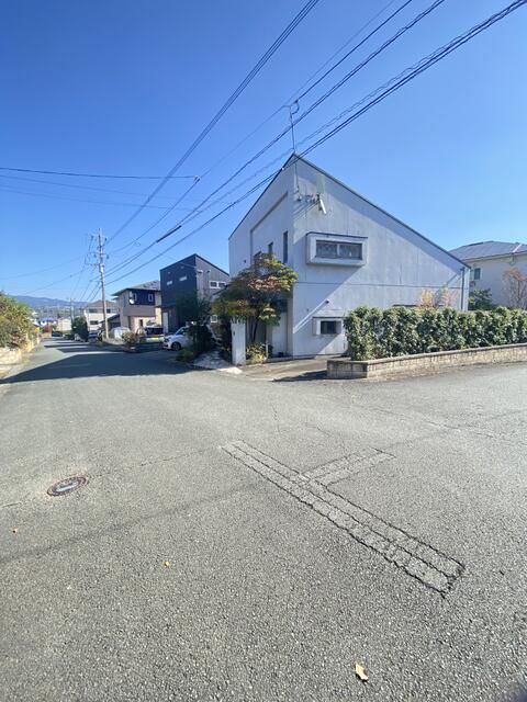 2006-Built 2LDK House with Garden & Parking for 3 in Ozu, Kumamoto - Thumbnail 4