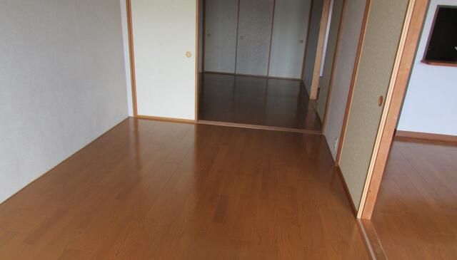 3LDK Apartment for Sale near Yatsumori Station, Sendai - Thumbnail 4
