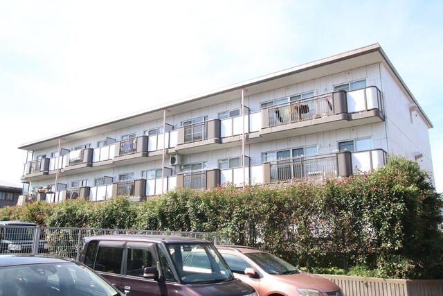 3LDK Apartment for Rent in Chofu, Tokyo – 59.5m² - Thumbnail 2