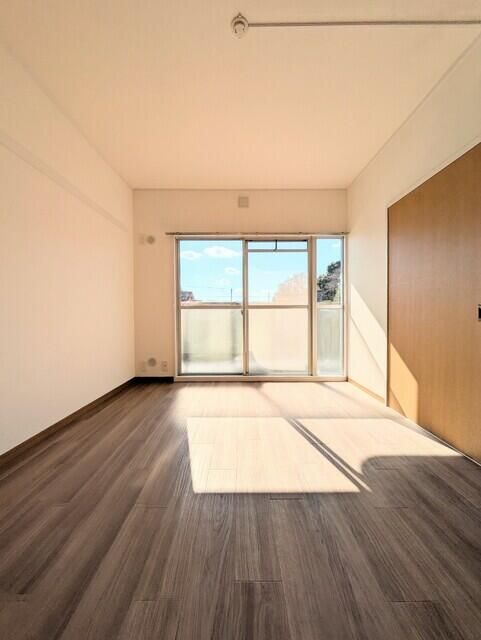 3LDK Apartment for Rent in Chofu, Tokyo – 59.5m² - Thumbnail 3