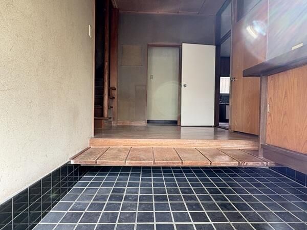 Used 5DK Detached House in Ome, Tokyo - 93.1 sqm - Thumbnail 2