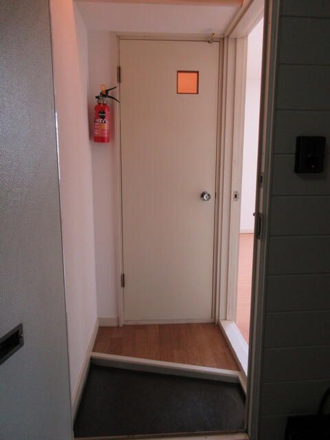 1K Apartment for Rent in Kita Ward, Sapporo - 26,000 Yen - Thumbnail 2