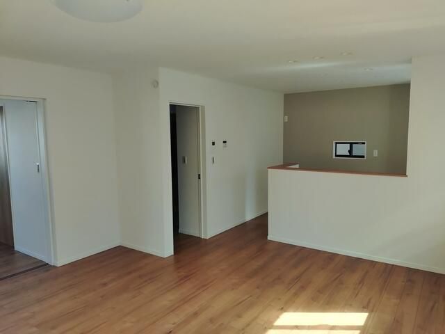 Newly Built 4LDK House in Sano, Tochigi with 190 sqm Land - Thumbnail 3