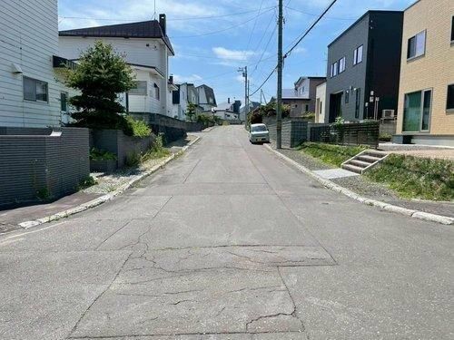 Residential Land for Sale in Kitahiroshima, Hokkaido - 337.25 sqm - Thumbnail 2