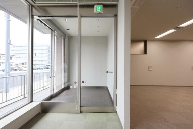 Office for Rent in Mitsui Sumitomo Marine Yamagata Building - Thumbnail 3