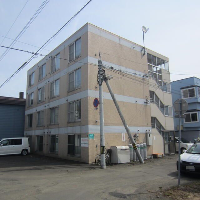 Apartment Building for Sale in Toyohira-ku, Sapporo - Thumbnail 3