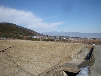 House with farmland and workshop overlooking Mt. Fuji and the Kofu Basin: Villa Real Estate For Sale Hometown Information Center: Nationwide Country Living Property Data — Image 4, Minami Alps, Yamanashi