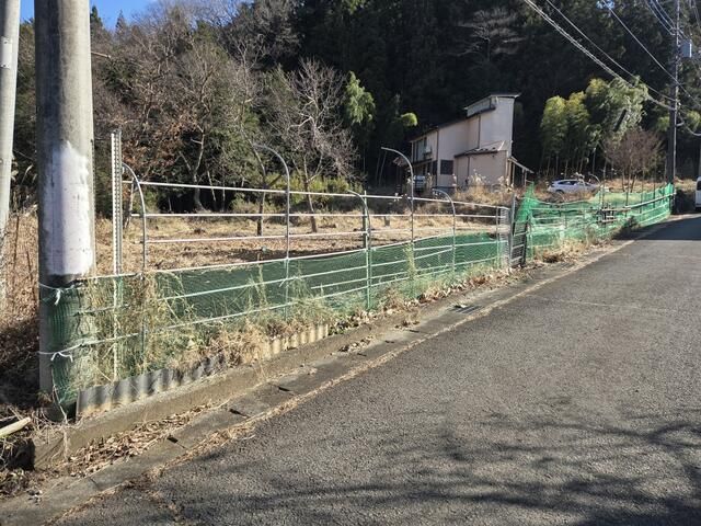 Land for Sale in Tsuru City, Yamanashi - 421 sqm Plot - Thumbnail 2