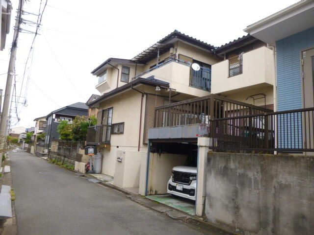 Land for Sale in Ayase City, Kanagawa - 185.79 sqm - Thumbnail 2