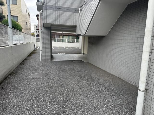 1K Apartment for Rent in Urayasu, Chiba - 18.20 sqm - Thumbnail 3