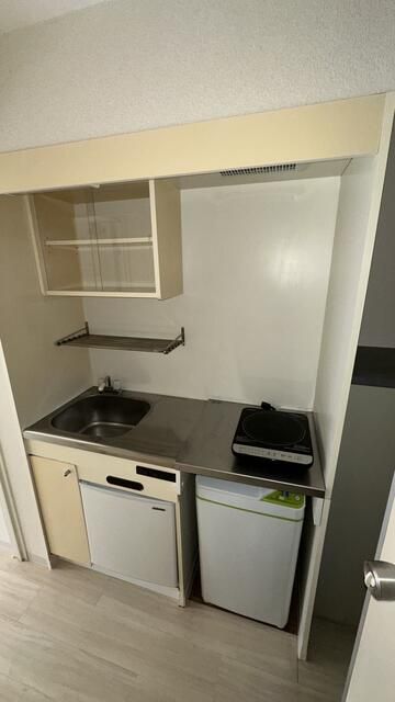 1K Apartment for Rent in Urayasu, Chiba - 18.20 sqm - Thumbnail 2