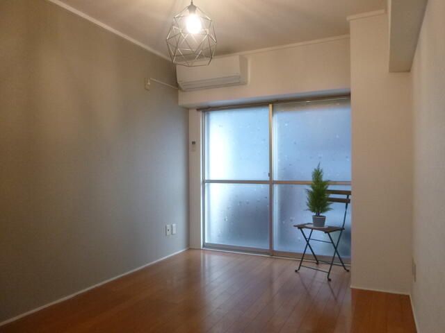 1K Apartment for Rent in Shinagawa, Tokyo - NIC Heim Hatomark - Thumbnail 2