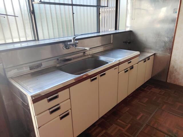 7DK House for Sale on Large Corner Lot in Tateyama, Chiba - Thumbnail 4