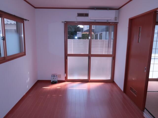 3K Apartment for Rent near Shimoshin Station, Matsumoto - Thumbnail 2