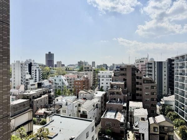 Granzu Oberu Sengoku 3LDK Apartment for Sale in Bunkyo, Tokyo - Thumbnail 4