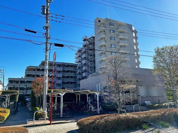 2LDK Apartment for Sale in Chofu Park Homes, Tokyo - Thumbnail 2