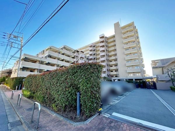 2LDK Apartment for Sale in Chofu Park Homes, Tokyo - Thumbnail 3