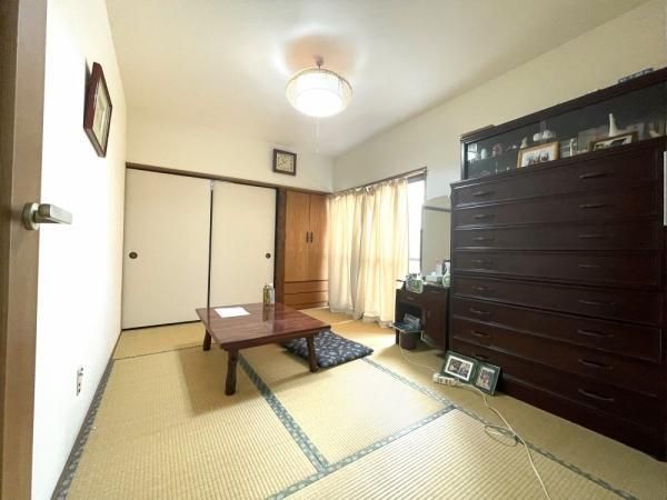 1955 4DK House in Yokohama Naka Ward | 128.44 sqm Land - Thumbnail 4