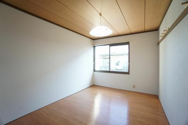 2DK Apartment for Rent in Isesaki, Gunma - 37,000 Yen - Thumbnail 2
