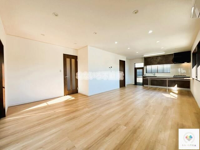 5LDK Detached House for Sale in Shimotsuke, Tochigi - Thumbnail 3