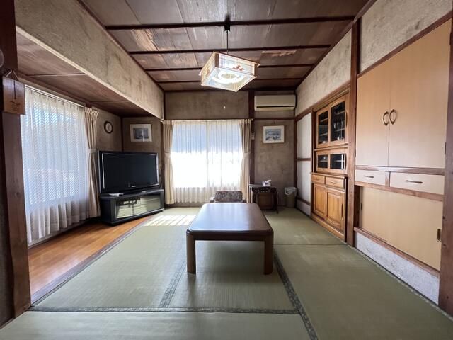 Used 5DK House in Sano, Tochigi - 112 sqm - Thumbnail 2