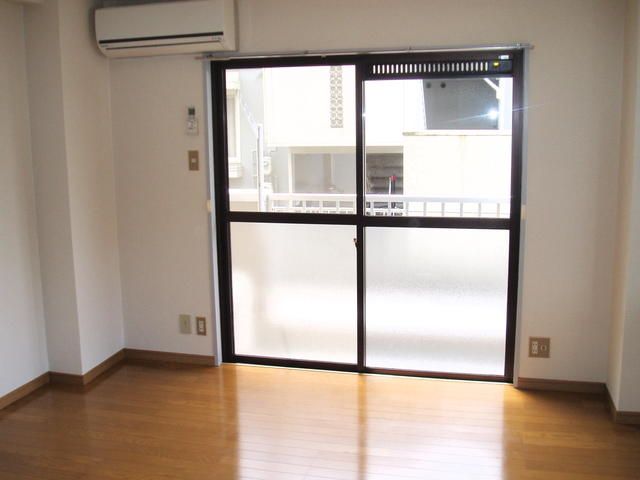 1K Apartment for Rent in Aoba-ku, Sendai - 25.90 sqm - Thumbnail 4