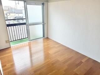 3DK Apartment for Rent in Tachikawa, Tokyo - 45.36 sqm - Thumbnail 3