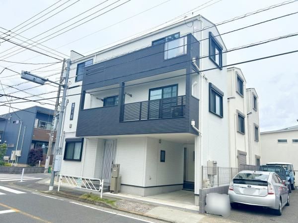 3LDK House for Sale in Chofu City, Tokyo - 98 sqm - Thumbnail 2