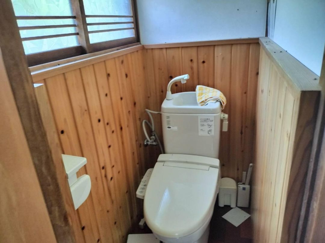 2LDK Wooden House with 3 Parking Spaces in Sasebo, Nagasaki - Thumbnail 3