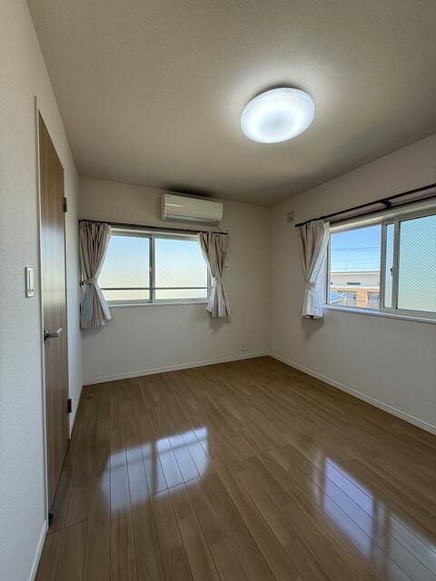 4LDK Detached House for Sale in Yamato, Kanagawa - Thumbnail 3