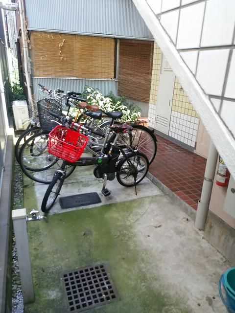 Bay Alpha Kamifuji 1K Apartment for Rent in Bunkyo, Tokyo - Thumbnail 2
