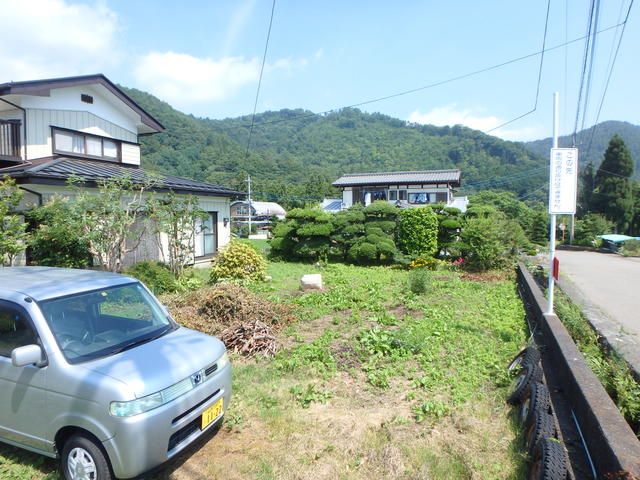200 sqm Land for Sale in Tsuru City, Yamanashi - Thumbnail 2